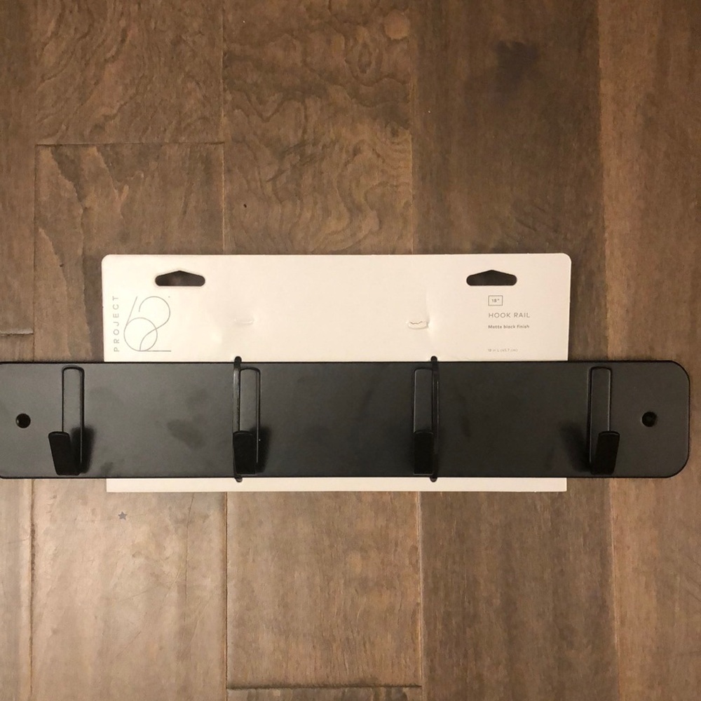 NWT Project 62 18” hook rail matte black